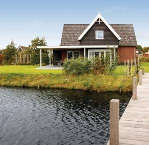 Watervilla Beulaker 8p.