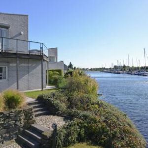 Watervilla Veerdam 42