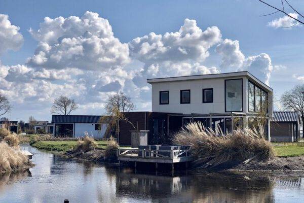 Watervilla Resort De Rijp 24 - 8p