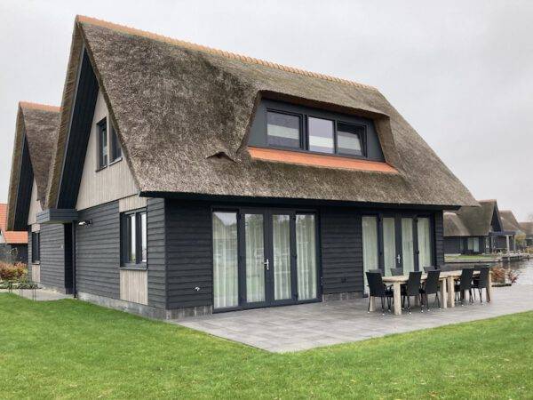 Watervilla Familievilla 12 Ossenzijl