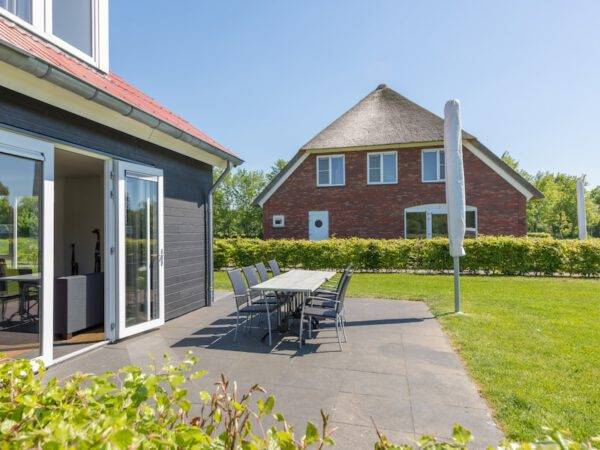 Watervilla Grote Waterjuffer 16 Paasloo