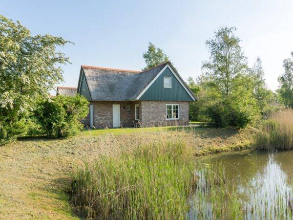Watervilla Tjasker Wellness 6 Paasloo